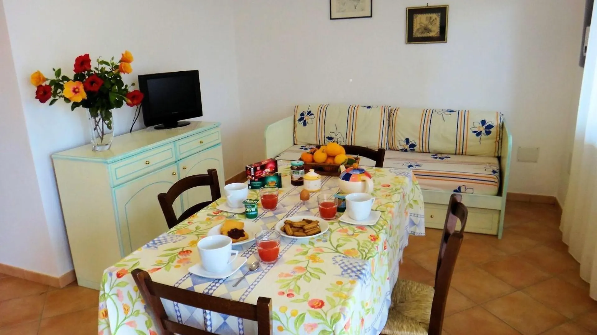 ואלדוריה Komfortable Ferienwohnung Am Meer, Mit Klimaanlage דירה